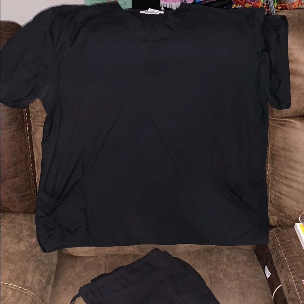 Used black scrubs